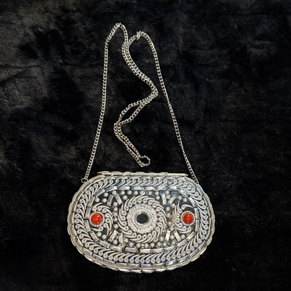 EARTHBOUND Silver and Red Crossbody Bag - Picture 2 of 2